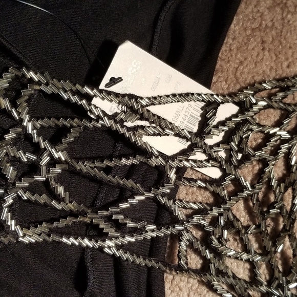 Small Express black top - Picture 3 of 7